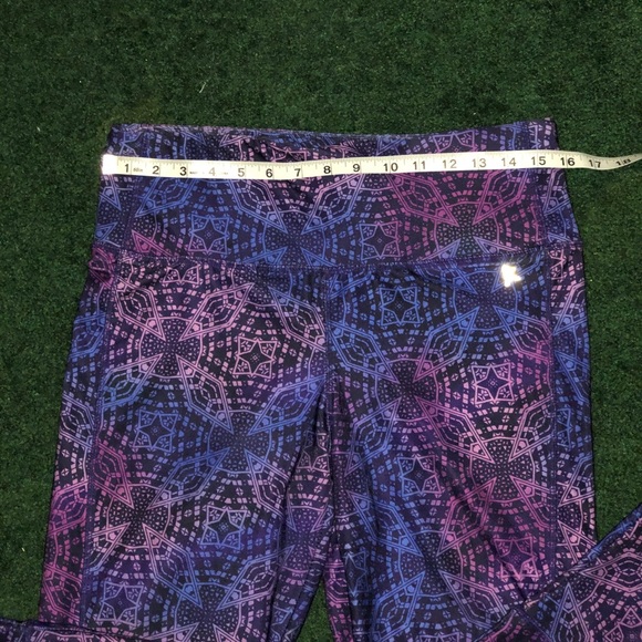 Danskin HIgh Rise Ombré Capris Leggings - Picture 7 of 7